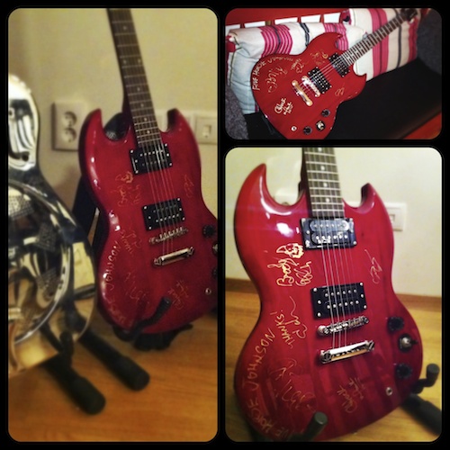 Epiphone SG Special signerad av Five Horse Johnson